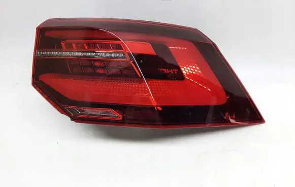 Volkswagen Golf VIII Rear/tail lights 5H0945208A