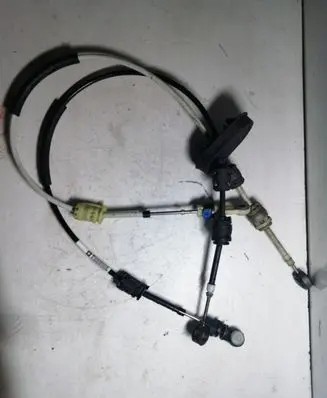 Opel Insignia A Gear shift cable linkage 55576239
