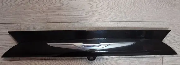 Chrysler Pacifica Tailgate/trunk spoiler 5RL88AXRAG