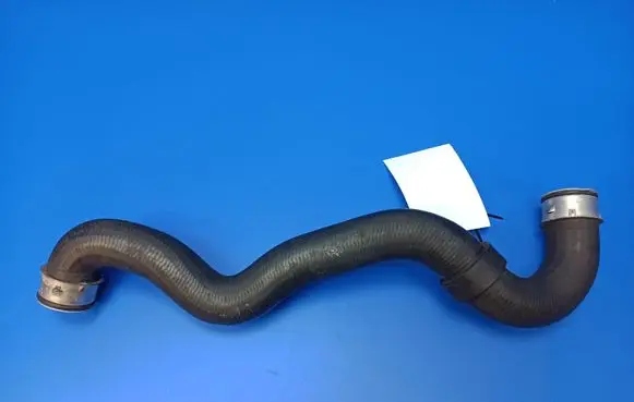 Mercedes-Benz C W203 Engine coolant pipe/hose 2035015782 A2035015782