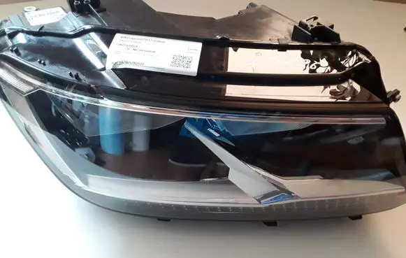 Volkswagen Tiguan Headlight/headlamp 5NC941006B
