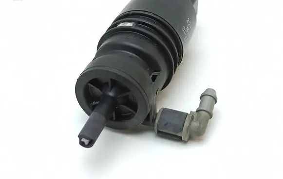 Mercedes-Benz S W221 Windscreen/windshield washer pump 2218690121