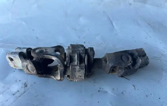Subaru Forester SF Steering column universal joint 