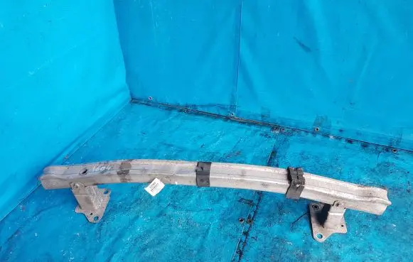 Renault Megane II Front bumper support beam
