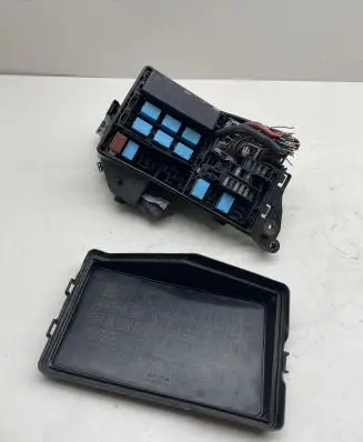 Lexus IS 220D-250-350 Fuse box set 8266253070