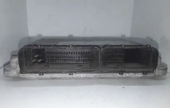 Opel Zafira A Engine control unit/module 0281010268 24417169 28SA4802