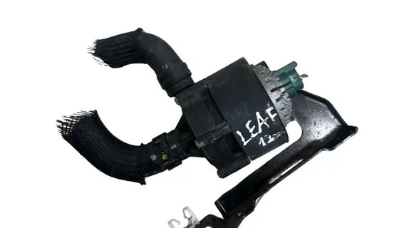 Nissan Leaf I (ZE0) Electric auxiliary coolant/water pump