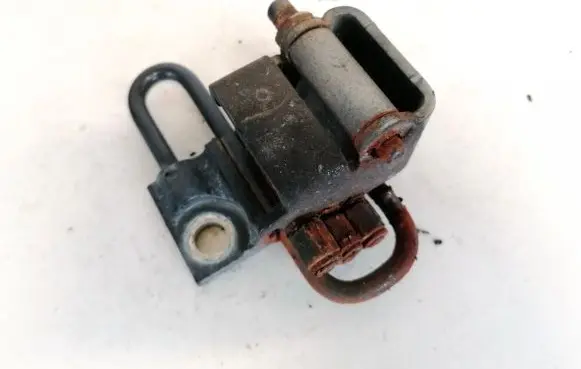 Seat Altea Rear door lower hinge