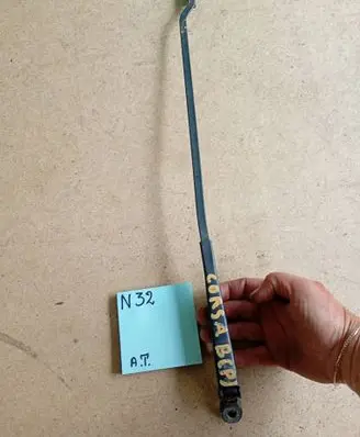 Opel Corsa B Front wiper blade arm 2663654545