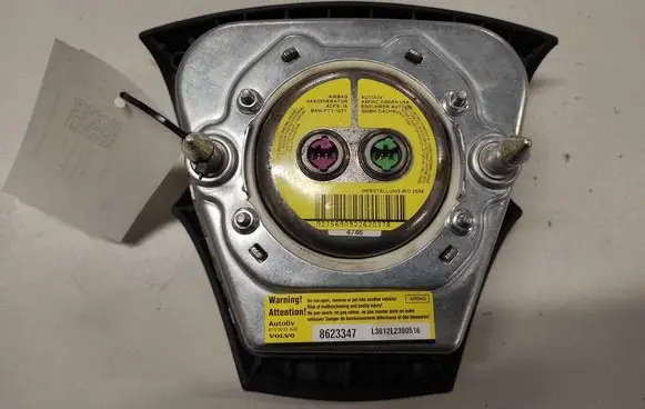 Volvo V50 Steering wheel airbag 8623347