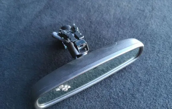 Opel Mokka X Rear view mirror (interior) 13369365