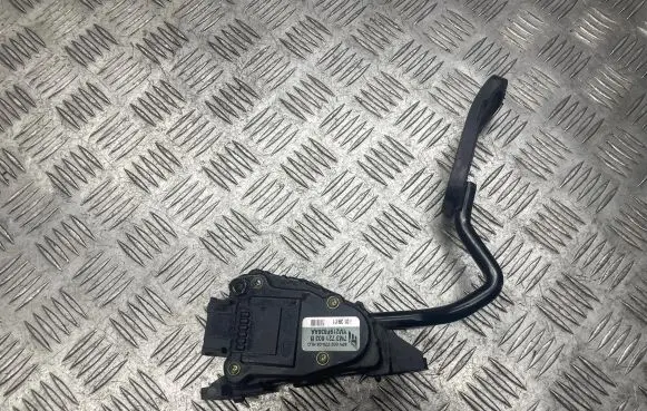 Volkswagen Sharan Accelerator throttle pedal 7M3721603B YM219F836AA 6PV00777003