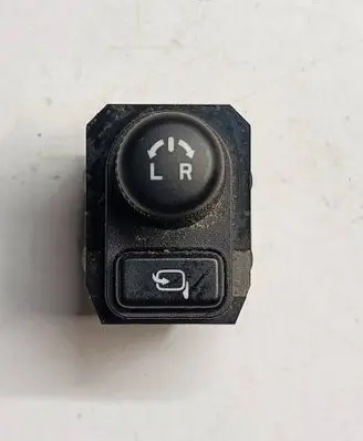 Suzuki SX4 S-Cross Wing mirror switch A2F8W78