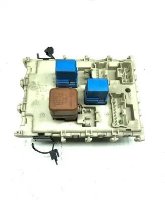 Nissan Primera Fuse box set 24350AV700 0325031 28270925