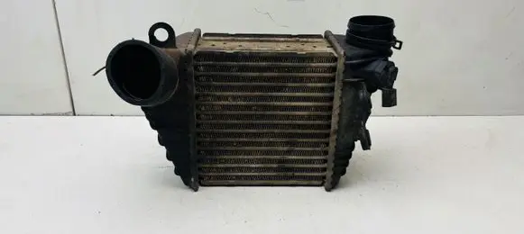 Volkswagen Bora Intercooler radiator 1J0145803F