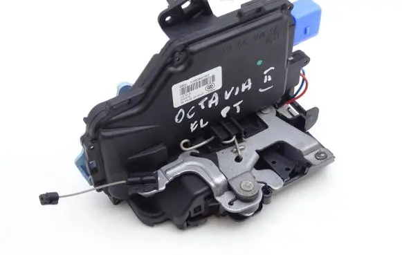Skoda Octavia Mk2 (1Z) Rear door lock 7L0839016D