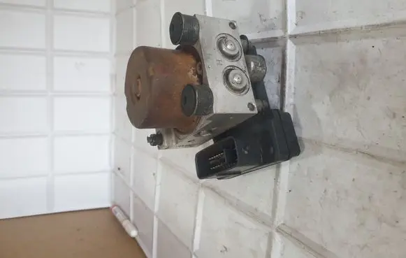 Mazda 6 ABS Pump 2066844 436E233