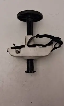 Volvo S60 Spare wheel mounting bracket 9182896