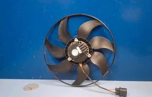 Audi A4 S4 B9 8W Electric radiator cooling fan 8W0959455AC 8W0121003G