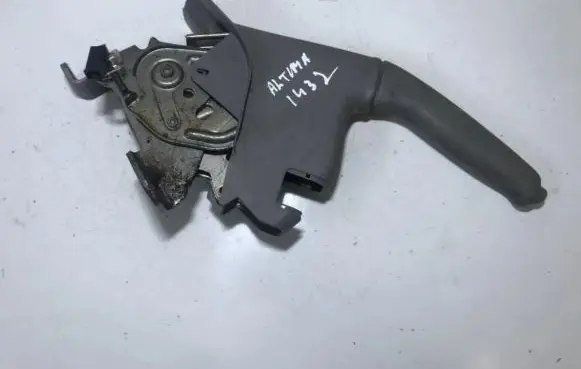 Handbrake/parking brake lever assembly