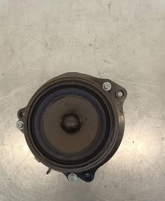 BMW X1 F48 F49 Front door speaker 9274700 31DEC15 554011