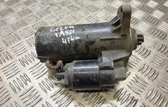 Volkswagen Golf IV Starter motor 0001125005