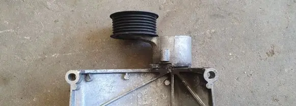 Audi S5 Generator/alternator bracket 06E903143