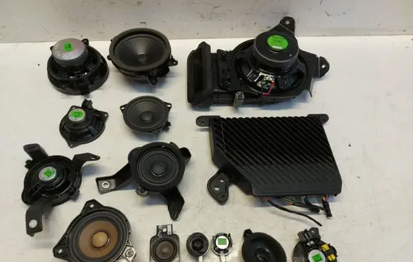 Volvo XC40 Sound amplifier 31456872