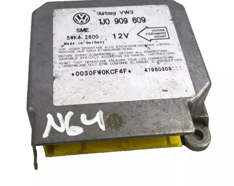 Volkswagen Golf IV Airbag control unit/module 1J0909609