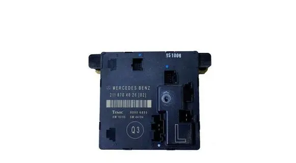 Mercedes-Benz E W211 Door control unit/module 2118704026 211870402602