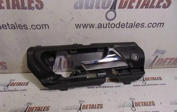 Rear door interior handle