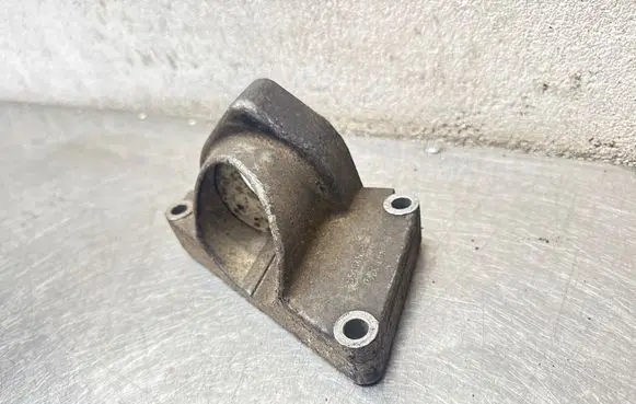 Opel Vectra C Driveshaft support bearing bracket 55184553