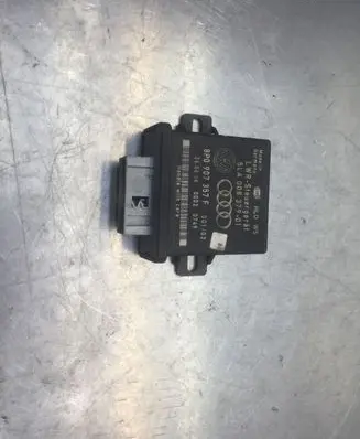 Audi A6 S6 C6 4F Light module LCM 5LA008379 8P0907357 00020749