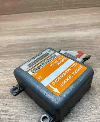 Audi A6 S6 C4 4A Airbag control unit/module 8A0959655C 0285001038Used WithPlug