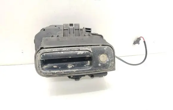 Volkswagen Caddy Tailgate/trunk/boot lock/catch/latch 2K0827426C H00040D 01390