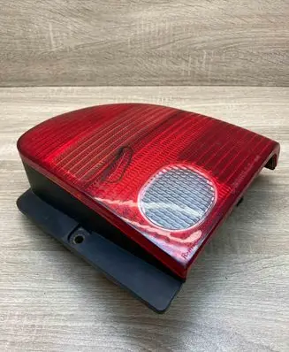 Volkswagen Lupo Tailgate rear/tail lights 38020748