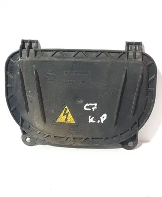 Audi A6 S6 C7 4G Headlight/headlamp dust cover 17606000