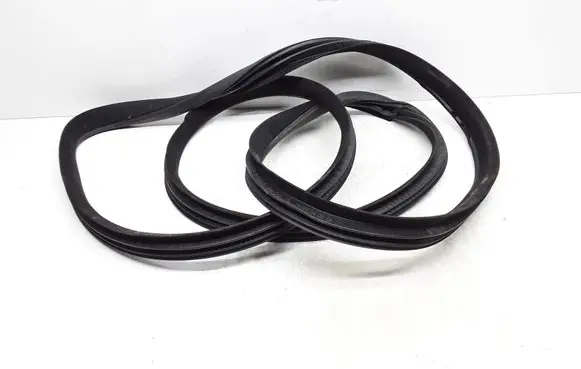 Mercedes-Benz ML W164 Front door rubber seal 