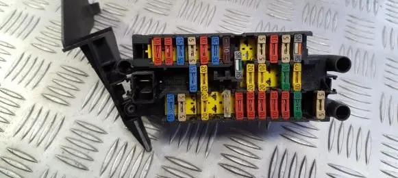 Peugeot 406 Fuse box set 9635518180 189028