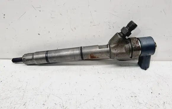 KIA Sportage Fuel injector 338002A800 0445110411