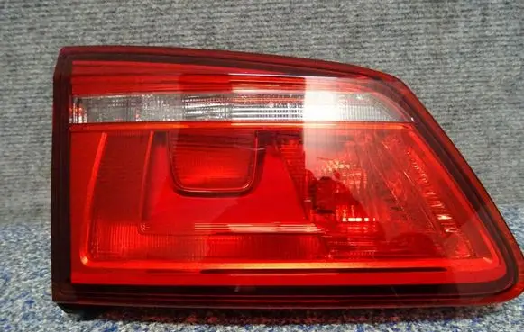 Volkswagen Golf Sportsvan Tailgate rear/tail lights 510945093K