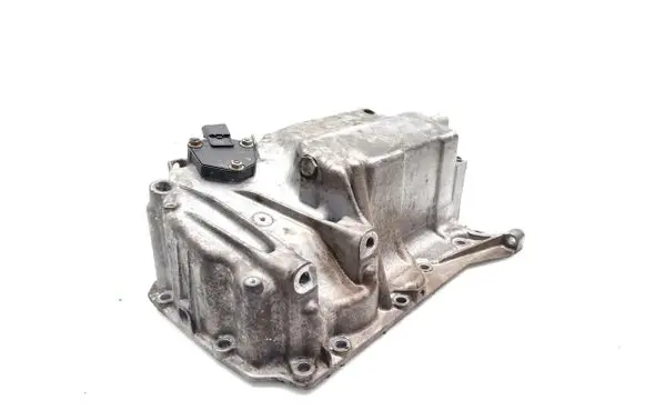BMW 2 F45 Oil sump 8611689