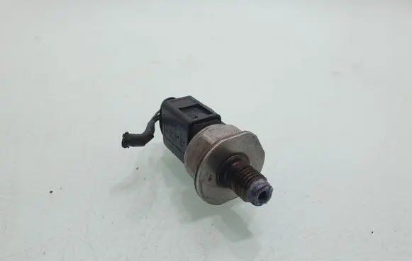 Volkswagen Touareg I Fuel pressure sensor 55PP0901