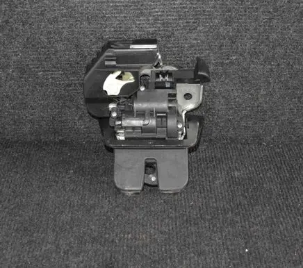 Audi A4 S4 B8 8K Tailgate/trunk/boot lock/catch/latch