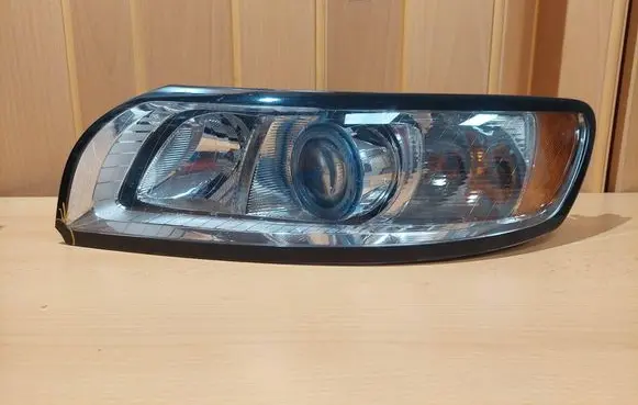 Volvo V50 Headlight/headlamp 31265698 LE06A6152X 0301237271