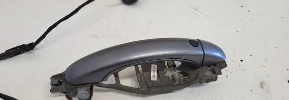 Volkswagen Touareg I Rear door exterior handle 7L0839885