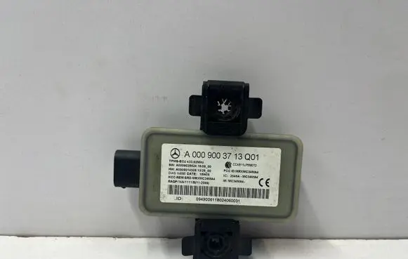 Mercedes-Benz C AMG W205 Tire pressure control unit A0009003713