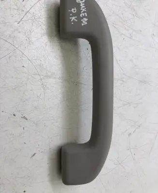 Nissan Juke I F15 Front interior roof grab handle