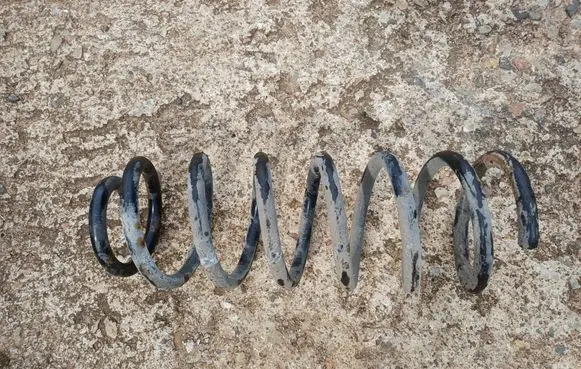Alfa Romeo 166 Front coil spring 