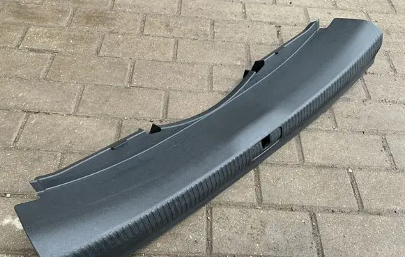 Audi A4 S4 B9 Trunk/boot sill cover protection 8W5863471B